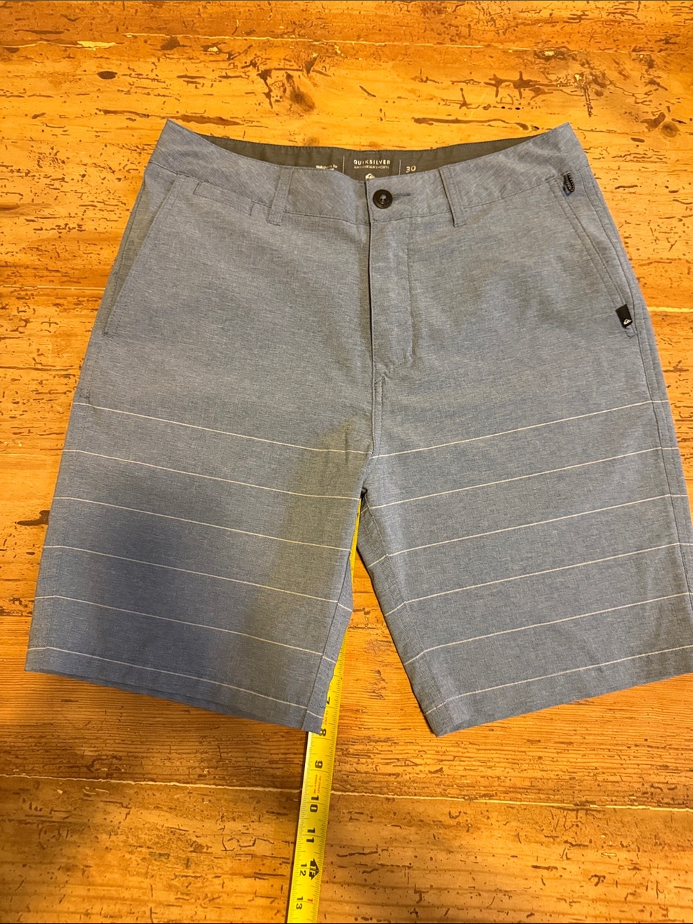 Quiksilver Men's Light Blue Heathered Stripe Flat Front Shorts